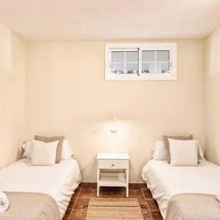Дом отдыха Casa Conrado Un Oasis De Paz Пунтальяна